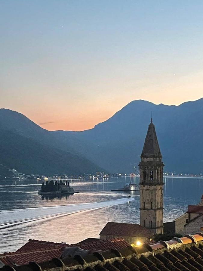 Ferienwohnung Old House Perast Exterior foto