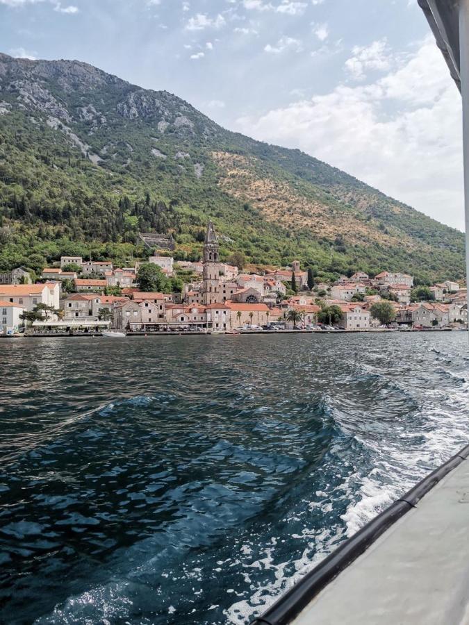 Ferienwohnung Old House Perast Exterior foto